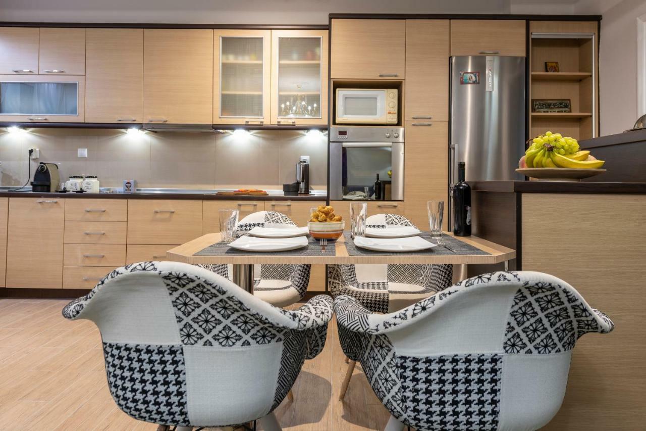 Piraeus Port Marouso Apartment Exterior photo