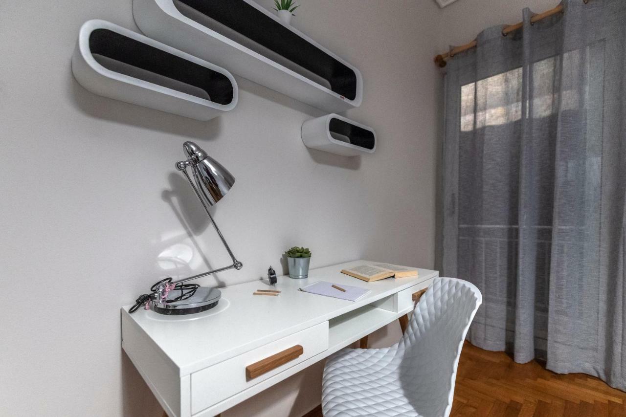 Piraeus Port Marouso Apartment Exterior photo